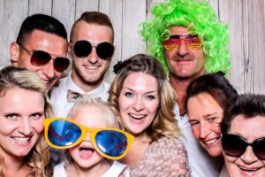 fotobox, mieten, nürnberg, erlangen, fürth, feucht, zirndorf, forchheim, vermieten, hochzeit, geburtstag, party, feier, photobooth, photo booth, sofortdruck, drucker, leihen, fotokiste