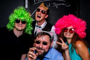 fotobox, mieten, nürnberg, erlangen, fürth, feucht, zirndorf, forchheim, vermieten, hochzeit, geburtstag, party, feier, photobooth, photo booth, sofortdruck, drucker, leihen, fotokiste